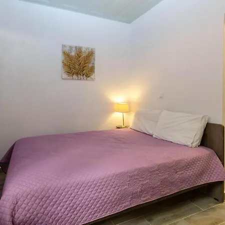 Emy's Studio Corfu Apartment