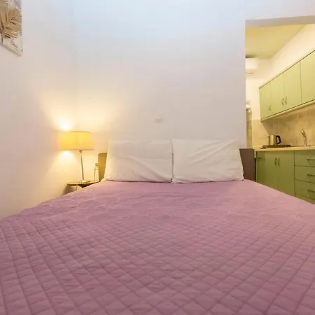 Emy's Studio Corfu Apartment